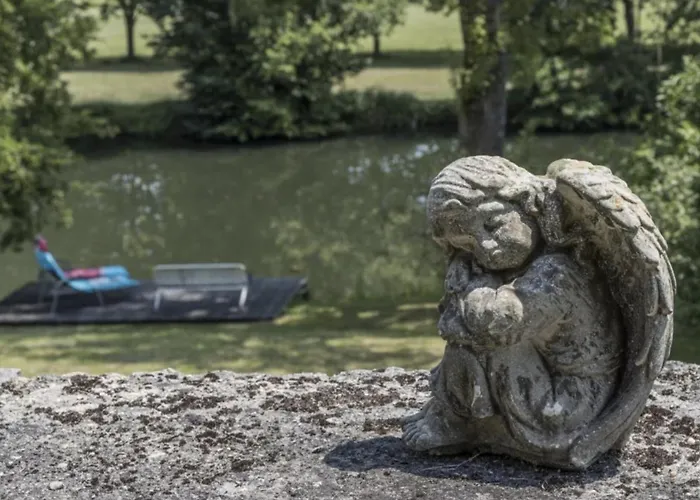 Au Bord De La Dronne * Bonnes (Charente)
