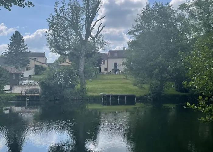 Feriehus Au Bord De La Dronne